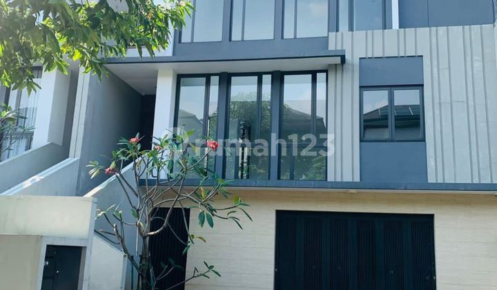 Rumah Mewah 3lt Hdp Selatan Di Lakewood Navapark Bsd City