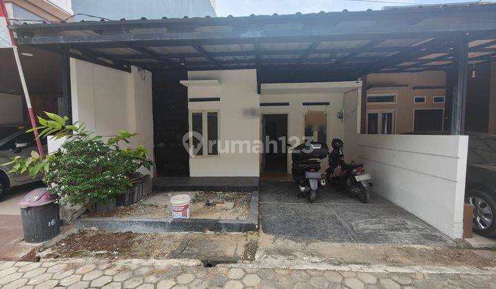 Dijual Rumah 1 1 2 Lantai di Perumahan Puri Kapin Bekasi Selatan 1