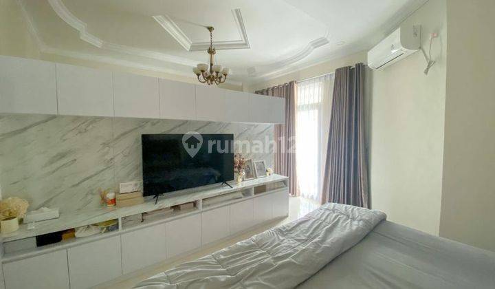 Dijual Rumah Tomang Raya 2 1 2 Lantai Bagus Semi Furnished SHM  2