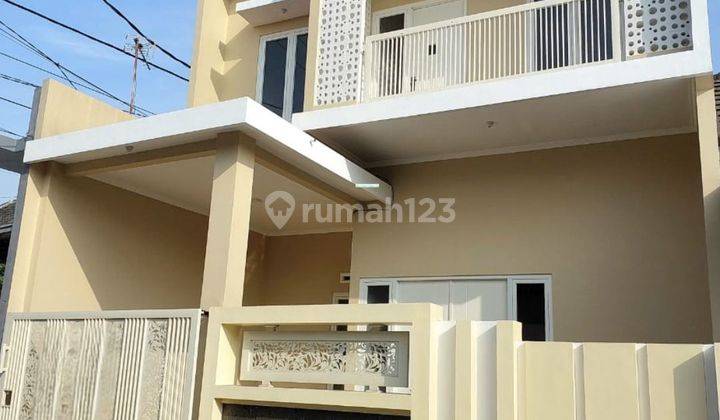 Rumah Bagus 2 Lantai Harga Bagus Di Blimbing Kota Malang. 1