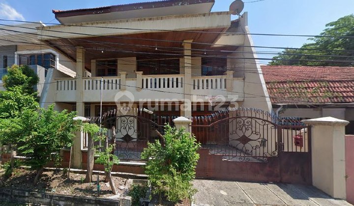 Rumah Mewah Terawat Dharmahusada Indah Barat Surabaya Rumah Mewah Terawat Dharmahusada Indah Barat Surabaya