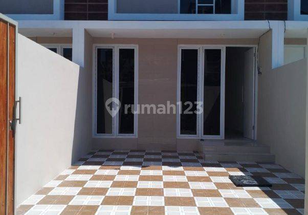 Rumah Bagus Siap Pakai Murah Strategis di Wiyung Surabaya  1