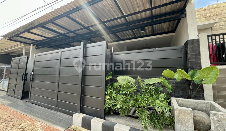 Rumah SHM 2 Lantai Bagus Terawat Griya Babatan Wiyung, Surabaya
