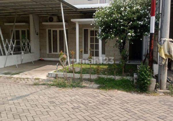 tampak depan rumah bagus minimalis mandiri residence,