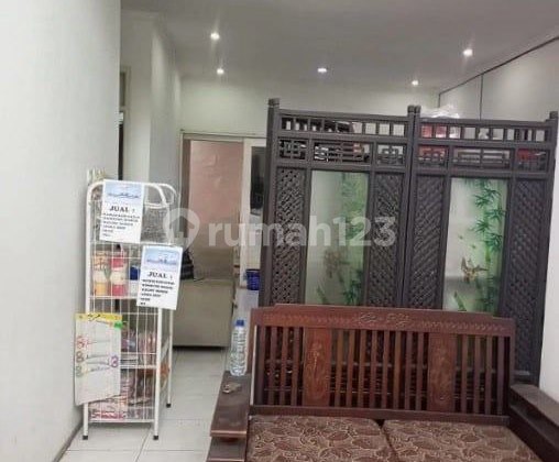 Rumah Bagus Terawat Siap Huni Strategis Puri Indah Sidoarjo  2