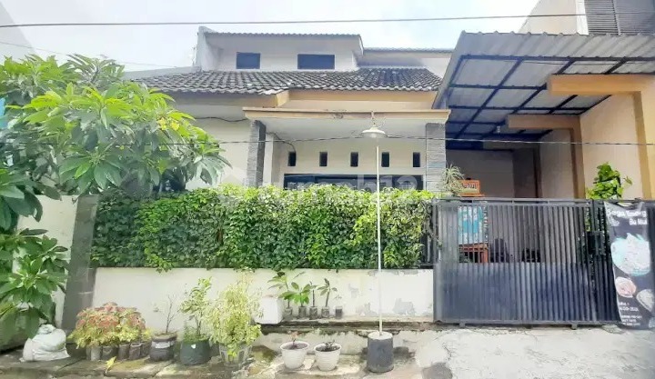 Well-Maintained Good House Ready to Occupy, Strategically Located in Lembah Harapan, Surabaya.