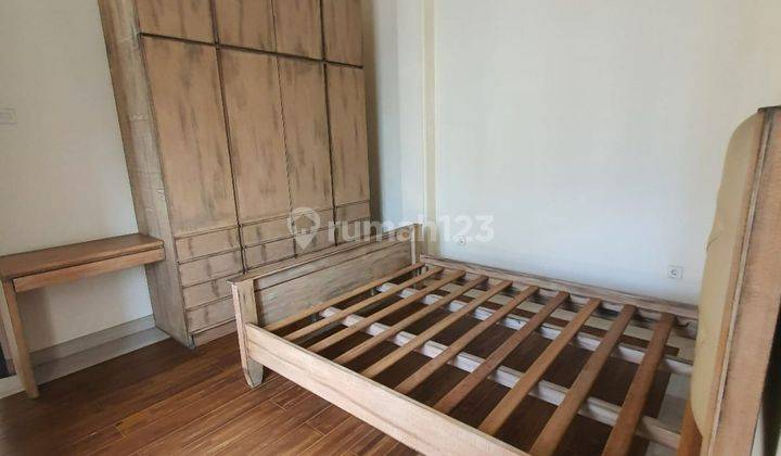 RUMAH SIAP HUNI DI LENTENG AGUNG DALAM CLUSTER DEKAT PASAR MINGGU 2