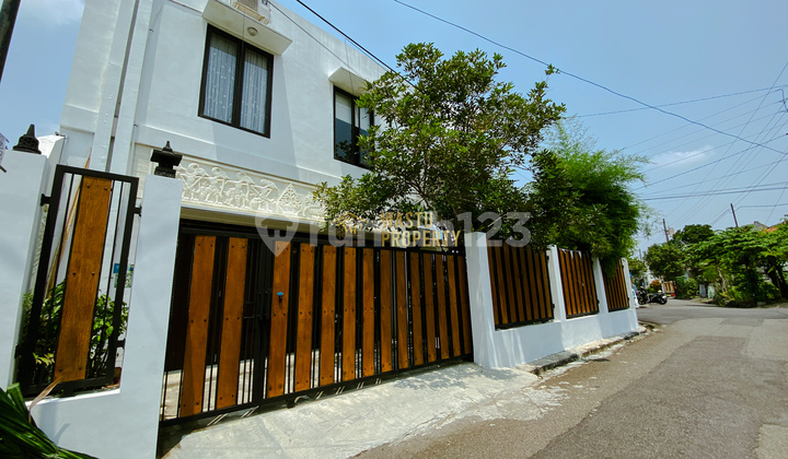 RUMAH MEWAH 2 LANTAI DI BACIRO, YOGYAKARTA - POSISI HOOK!