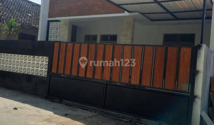 Rumah Modern Mezzanine Dekat Umy Di Bangunjiwo, Bantul 2