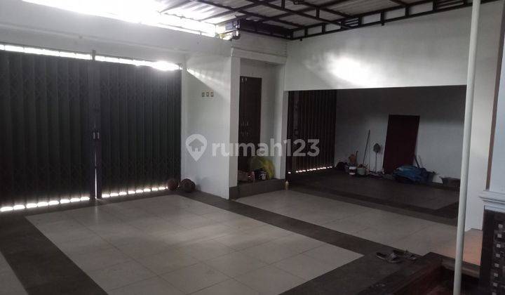 Rumah Second Siap Huni Pinggir Jalan Area Maguwoharjo Depok 2