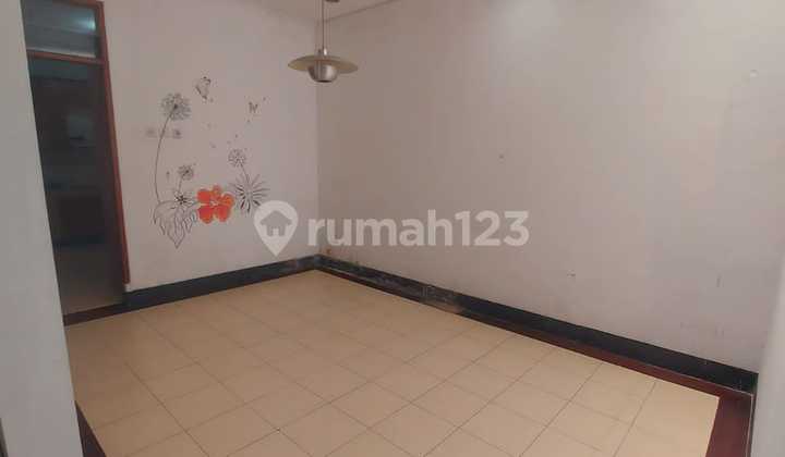 Jual Rumah Kembar Mas Utara Besar Nyaman 2