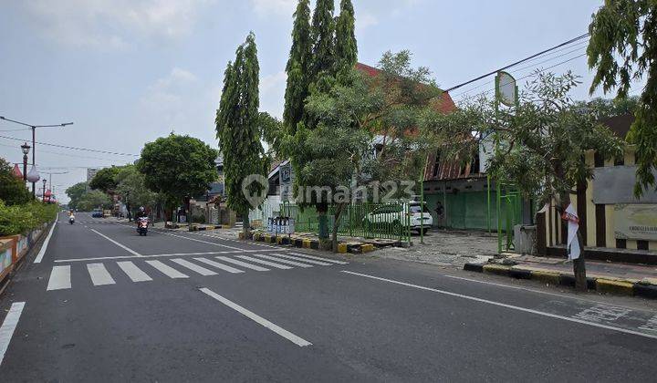 Tanah Luas Cocok Untuk Usaha Di Taman Madiun 2