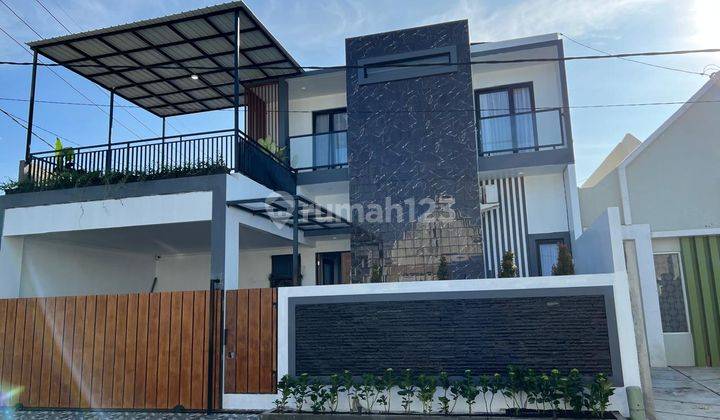 Rumah Huni Semi Villa Furnish Kawasan Elit Kencana Residence Malang 1