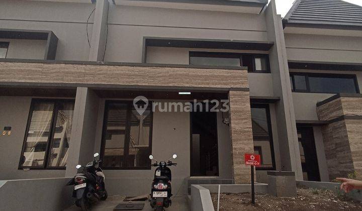 Villa View Pegunungan di Permata Garden Kota Batu 1