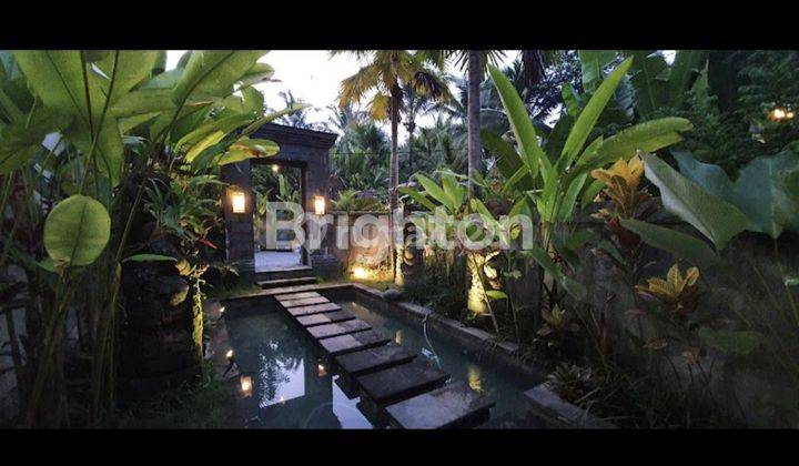 /Luxury Villa Tabanan Bali 1