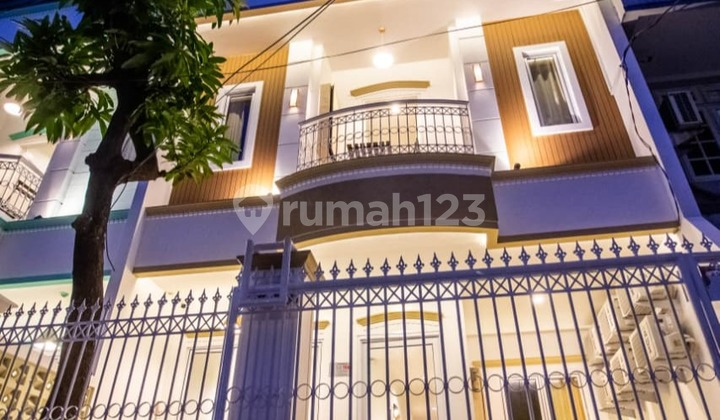 Rumah Kost 4Lt Lokasi Strategis dekat Mall Central Park di Jakbar Rumah Kost 4Lt Lokasi Strategis dekat Mall Central Park di Jakbar