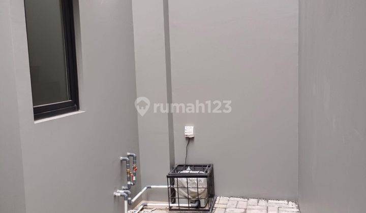 Rumah Baru 2 Lt Siap Huni Dalam Cluster Magenta Summarecon Bekasi 2