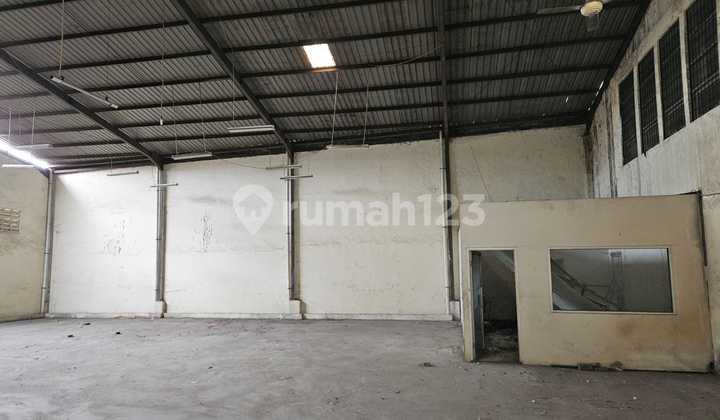 Warehouse Great Location in a Warehouse Complex in Tangerang Warehouse Great Location in a Warehouse Complex in Tangerang