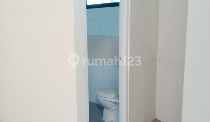 Ready-to-Use Warehouse with Strategic Location in Marunda Center Area. Ready-to-Use Warehouse with Strategic Location in Marunda Center Area.