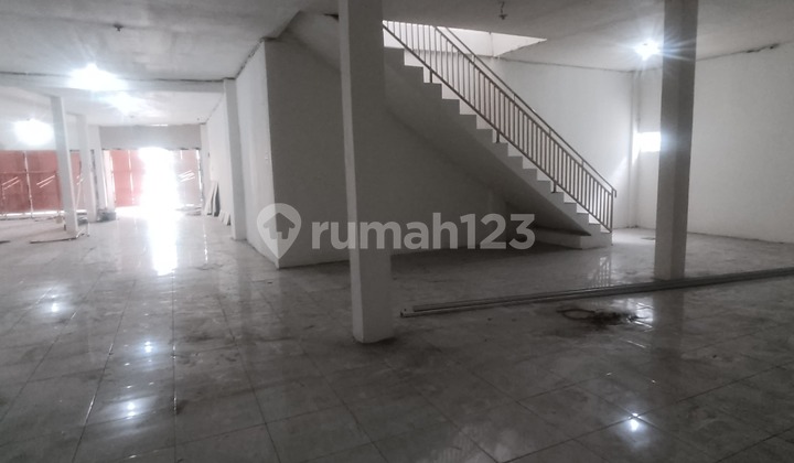 Shop House Business Space with Good and Affordable Location in Bantar Gebang, Bekasi. 2