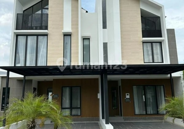 Brand New Ready-to-Occupy House at The Essence near AEON Mall JGC