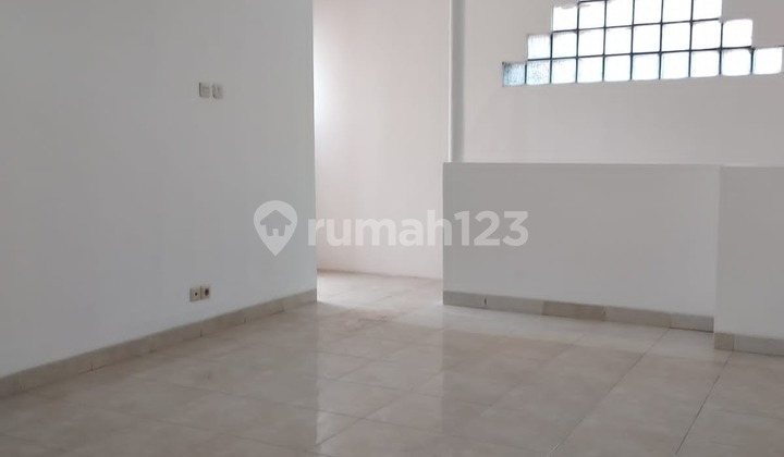 Rumah 2 Lt Siap Huni dalam Komplek di Joglo Jakarta Barat 2