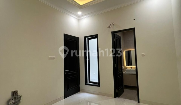 Luxury House Ready to Occupy Near Al Azhar Rawamangun, East Jakarta 2