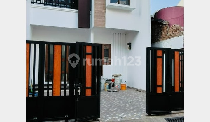 Rumah Baru 2 Lt Siap Huni di Pondok Bambu Jakarta Timur