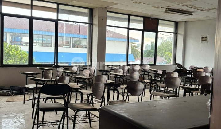 Well-Located and Strategic Building on Jl Dewi Sartika Cawang