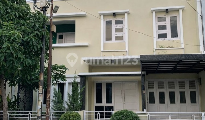 Rumah 2 LT Siap Huni Lokasi Bagus di Taman Galaxy Bekasi