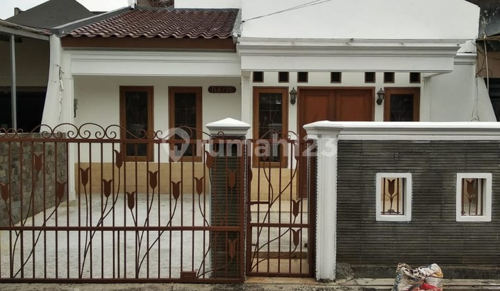 Rumah 2 Lt Siap Huni dalam Komplek di Joglo Jakarta Barat