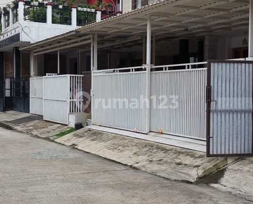 Rumah SIap Huni 2Lt dalam Cluster Taman Sari Harapan Indah Bekasi Rumah SIap Huni 2Lt dalam Cluster Taman Sari Harapan Indah Bekasi