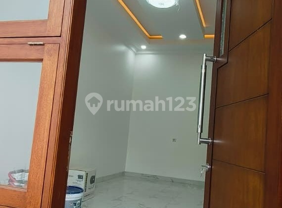 Rumah Baru 2 Lt Siap Huni di Pondok Bambu Jakarta Timur 2