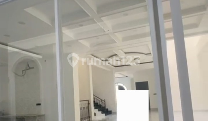 Luxury House with Swimming Pool Ready to Occupy in Sunter Agung Permai 2
