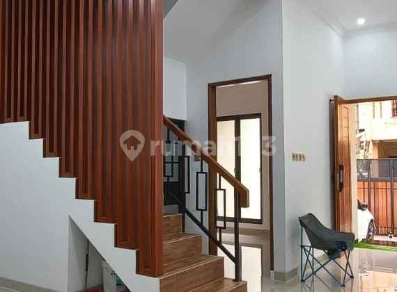Rumah 2 Lt Siap Huni Minimalis Modern di Pondok Kelapa Jaktim 2
