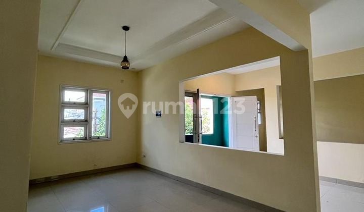 Rumah 2 LT Siap Huni Lokasi Bagus di Taman Galaxy Bekasi 2