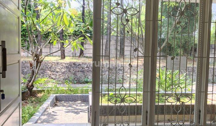 Rumah 2 Lantai Sudah Renovasi SHM di Taman Giri Loka 2