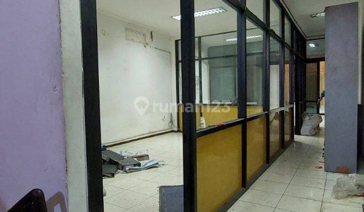 Ruko 4 Lantai Di Jalan Gembong, Kompleks Wisma Gemini 2