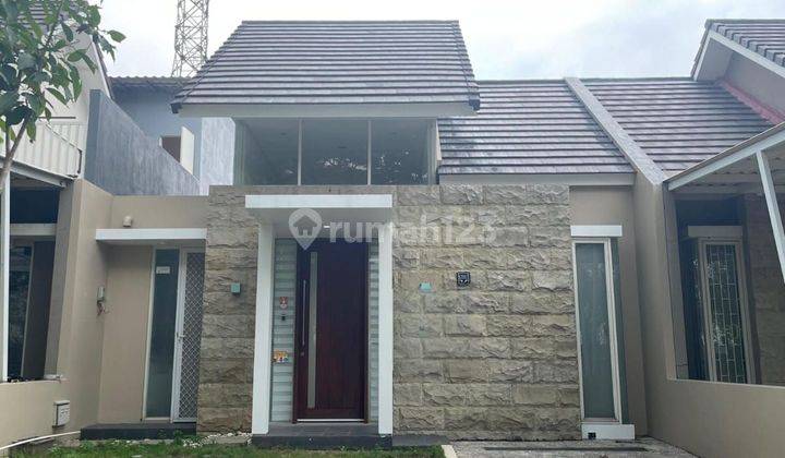 Disewakan/Dijual Rumah Bagus Minimalis Di Greenlake Surabaya 1