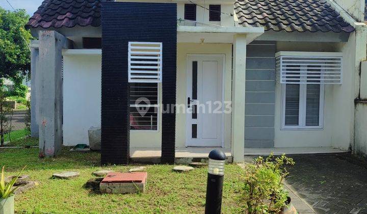 Rumah Puri Safira Gresik Jawa Timur 1