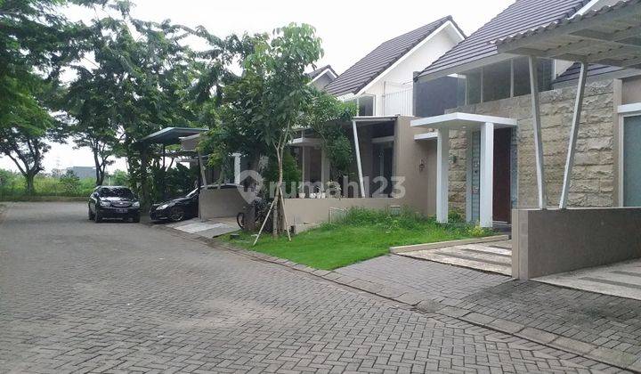 Dijual/disewakan Rumah Di Greenlake, Surabaya Barat 2