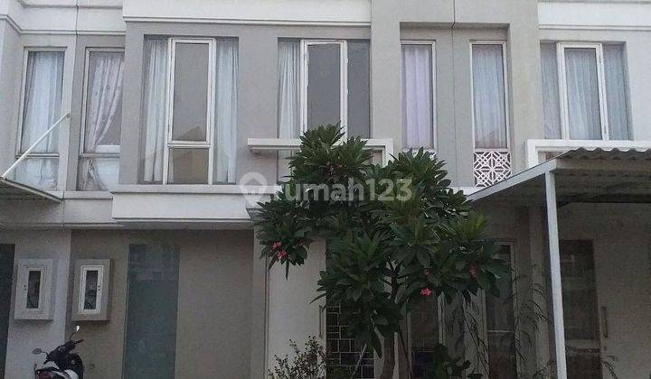 Disewakan Rumah 2 Lantai Unfurnished Di Grand Pakuwon 1