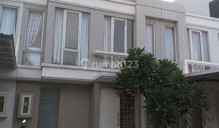 Disewakan Rumah 2 Lantai Unfurnished Di Grand Pakuwon 2