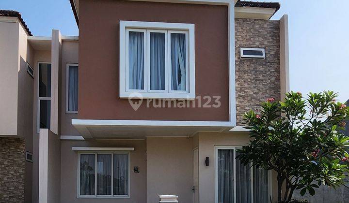 Rumah 2 Lantai Baru Furnished SHM di Villa Tanara, Tangerang 1