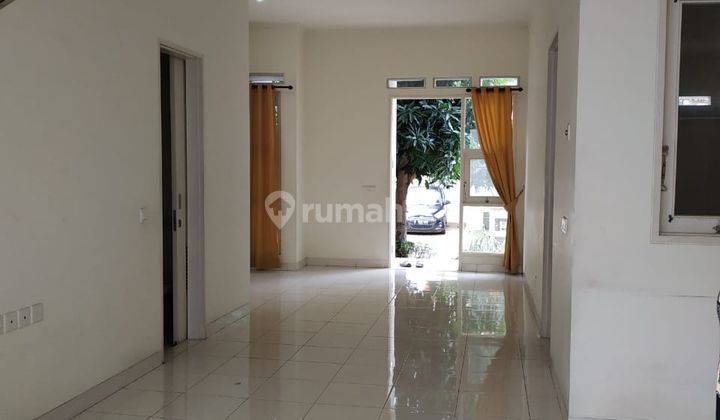 Rumah 2 Lantai Bagus Semi Furnished SHM di Cluster Darwin, Tangerang 2