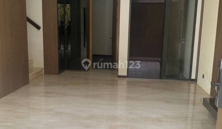 Rumah 3 Lantai Baru Semi Furnished di The Zora Cluster Kazumi, Tangerang 2