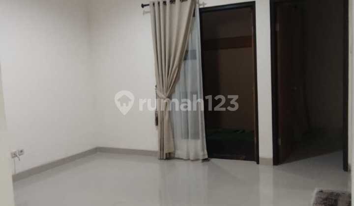 Rumah Murah dan Nyaman 2 Lantai Lokasi Bintaro Terrace