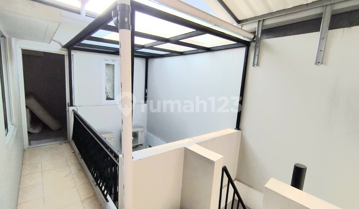 Rumah cantik Semifurnish & Full Renov, Cluster vivaldi , Symphonia Gading Serpong  2