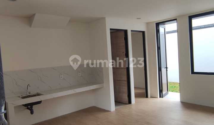 For Sale 2-Story House in Park Serpong Lippo