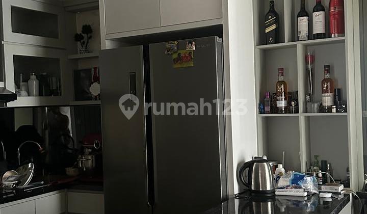 M Town Summarecon Serpong Apartment 3BR, Avery Tower